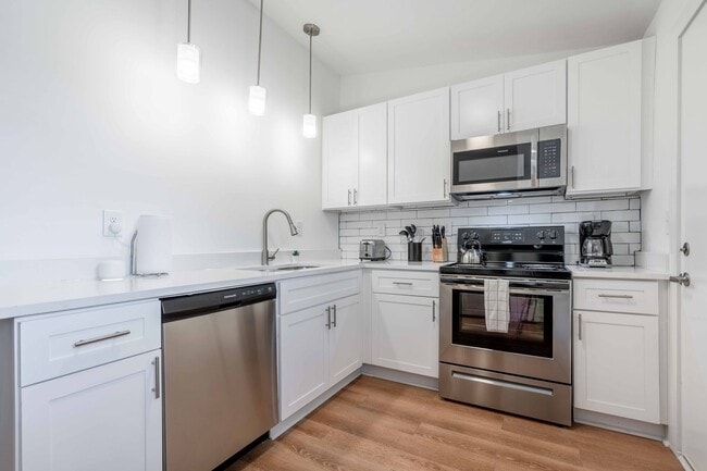 Building Photo - The Motif by Morningside Rental