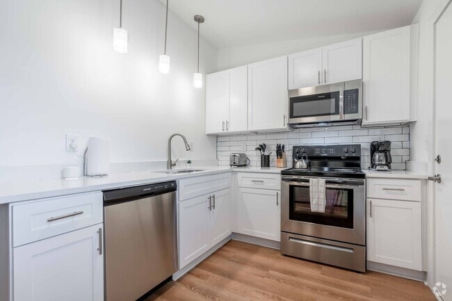 Building Photo - The Motif by Morningside Rental