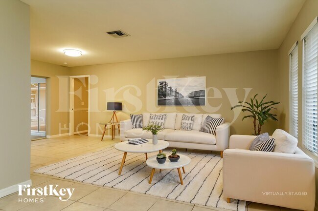 Photo - 1108 SW 22nd Terrace