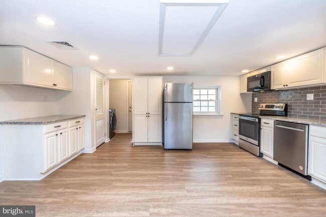 Photo - 405 Edgewood Ave