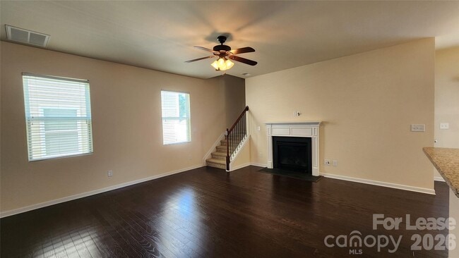 Photo - 508 Knothole Ln