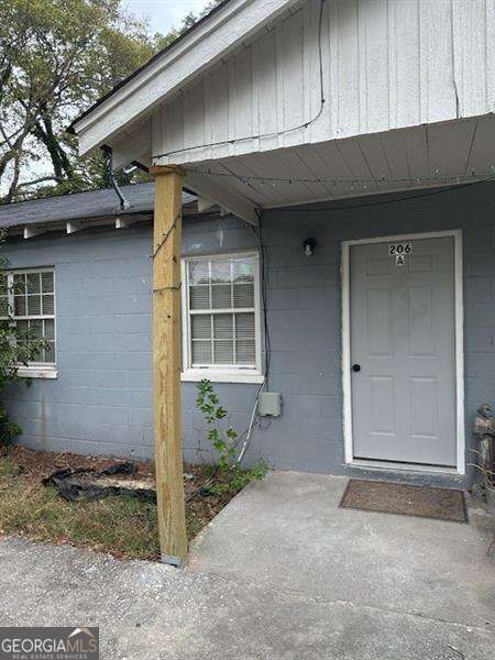 Building Photo - 204 Smith St NE Unit 206A