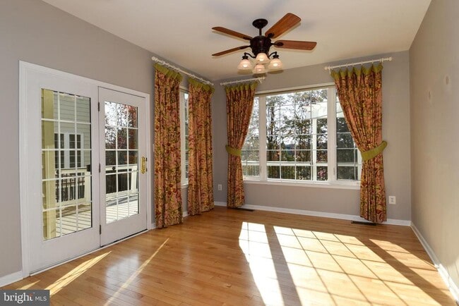 Photo - 43265 Morven Square