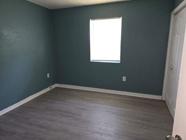 Photo - 5301 Queen Mary Ln