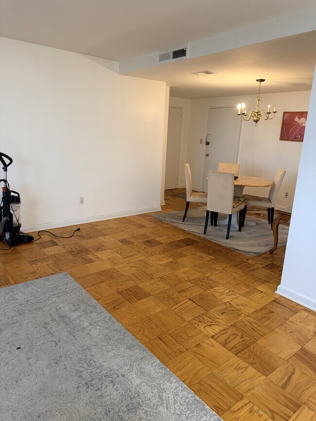 Photo - 4600 Duke St Unit 1406