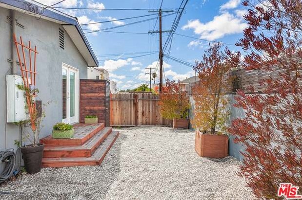 1727 S Sycamore Ave Unit 1727