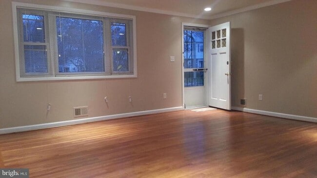 Photo - 5100 10th St N