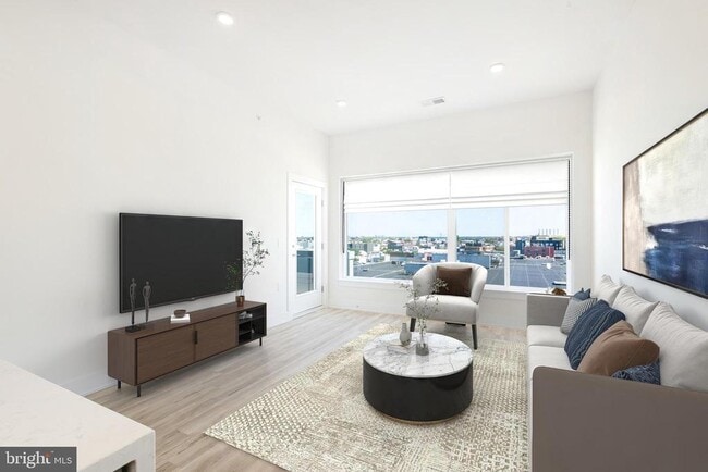 Building Photo - 1148 N 2nd St Unit 6I