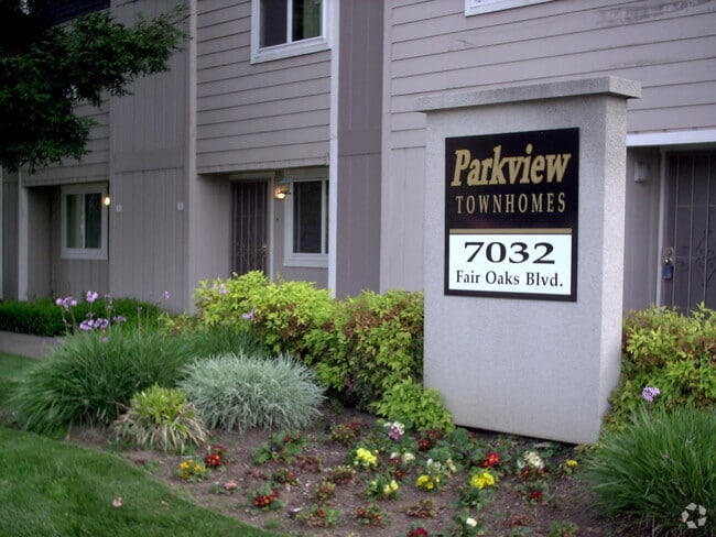 Building Photo - Parkview Townhomes across from Carmichael ...