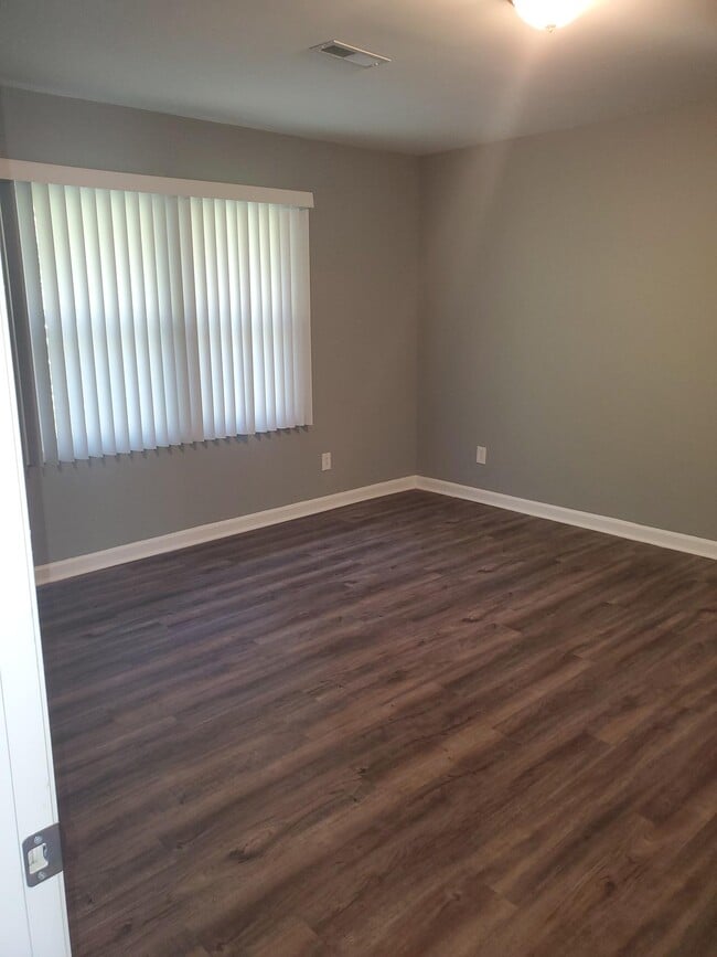 Stratford Apartments