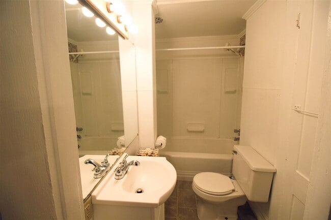 Photo - 12 Monroe St Unit A