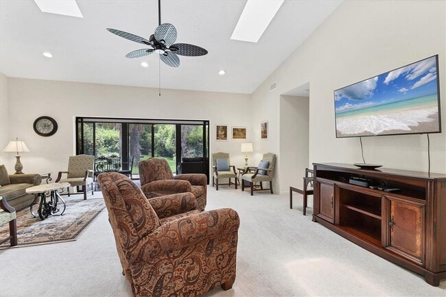 Photo - 3946 Wilshire Cir E