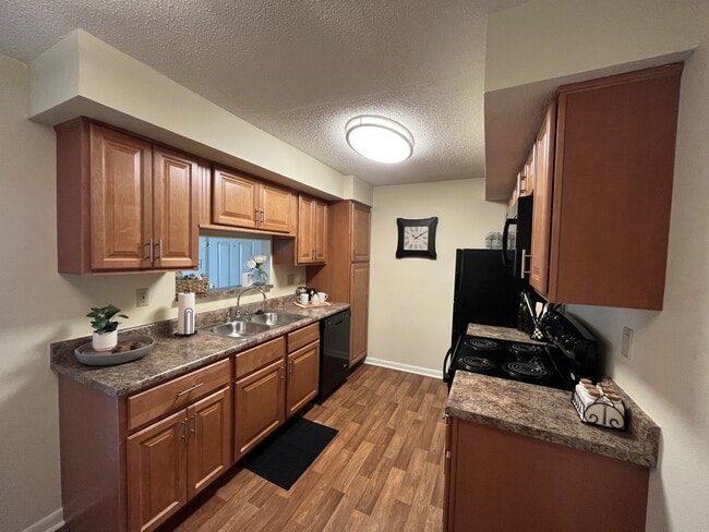 1BR-Model Kitchen - Monroeville Apartments at Belmont Ridge