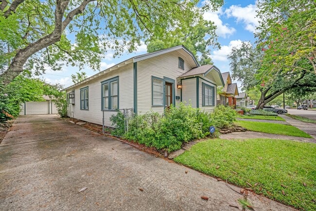 Photo - 917 Fugate St
