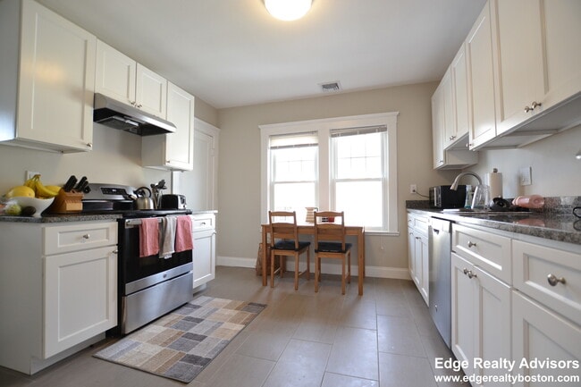 Photo - 65 Bennett St