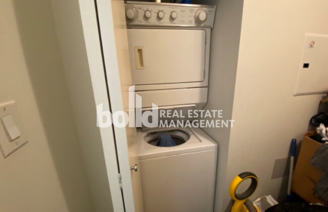 Photo - 939 Expo Blvd