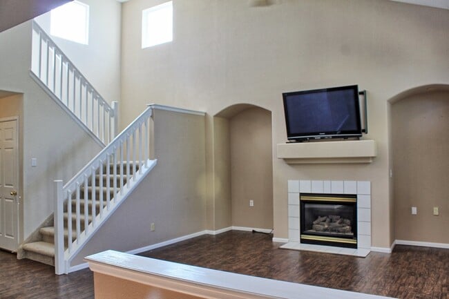 Photo - 3 bed 3 bath Castle Rock home walking distance to Douglas County High School