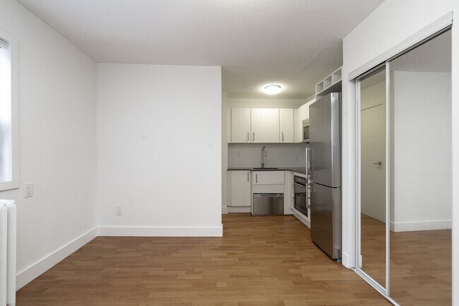 Photo - 56 Maitland Street Unit 410