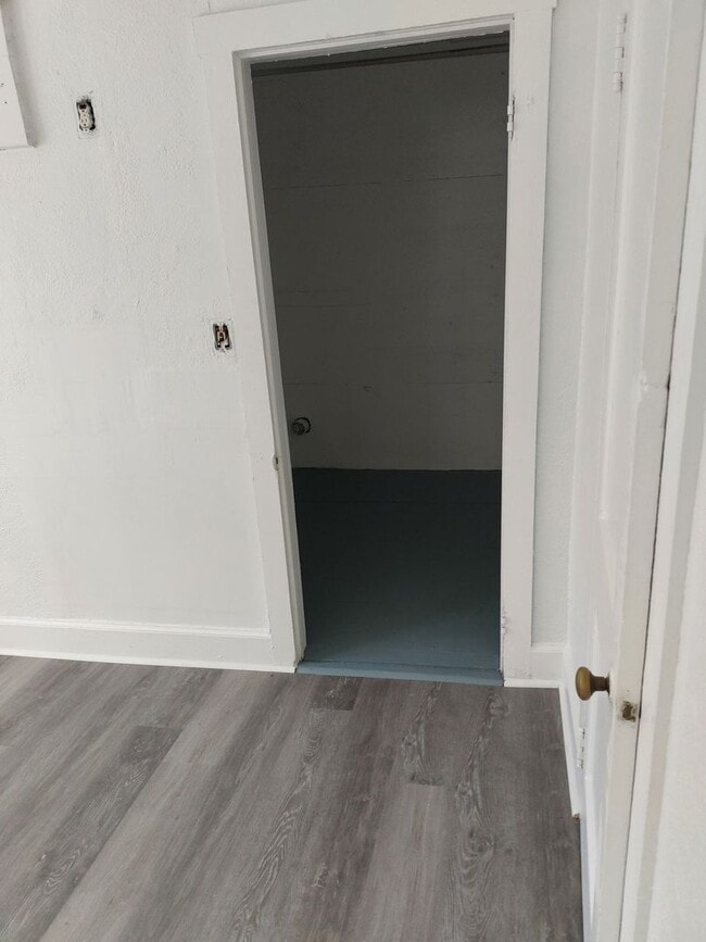 Photo - 1014 NE 8th Ave