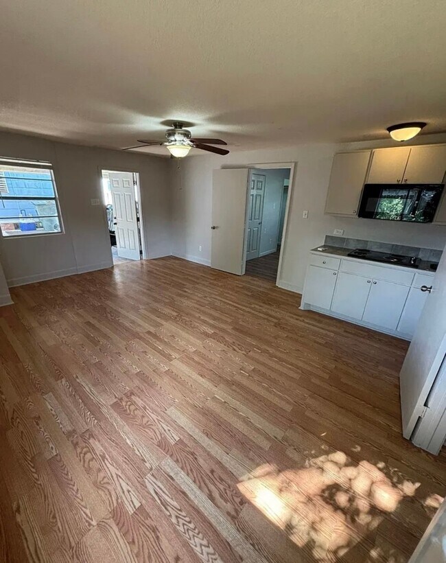 Photo - 5520 Menard Ave