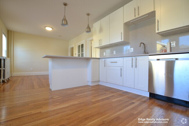 Building Photo - 58 Dustin St Unit 1 Rental