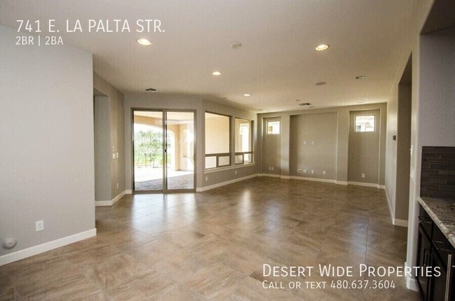 Photo - 741 E La Palta St