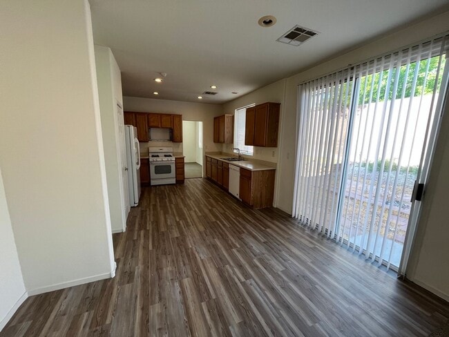 Photo - 5519 Amy Lynn St