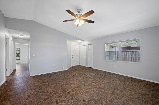 Photo - 1411 Thistledown Dr