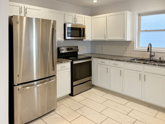 Photo - Modern 3 Bedroom in Manchester