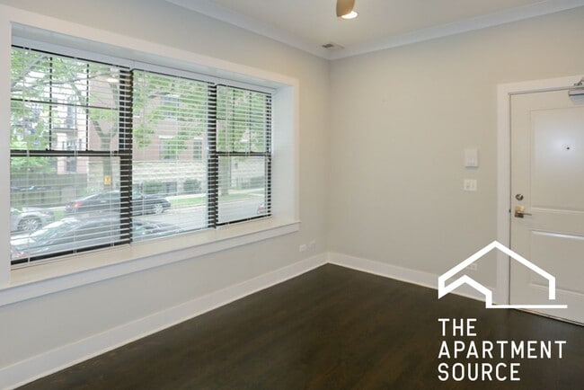 Photo - 1946 W Nelson St Unit 1E