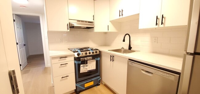 Photo - 101 Maple Dr