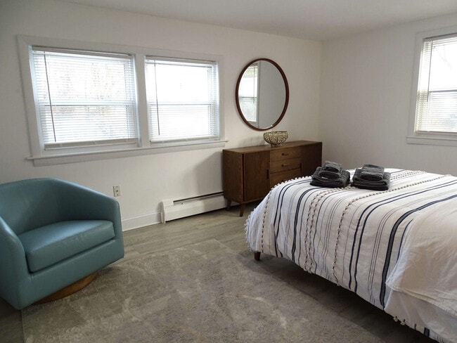 18 Pleasant St Unidad SI ID1271275P