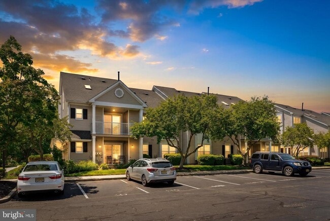 Building Photo - 3604B Saxony Dr