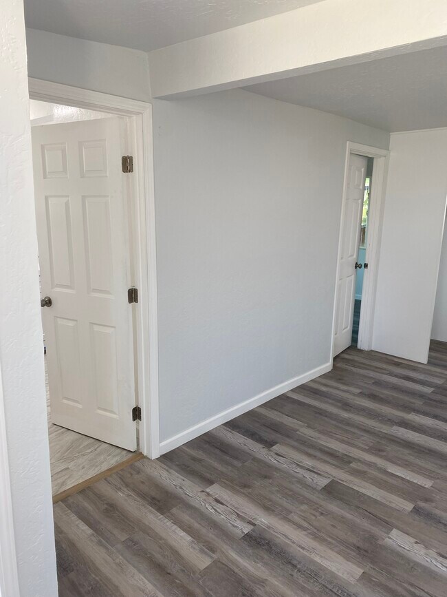 Photo - 402 Vine St Unit A