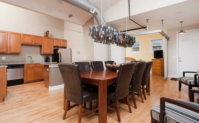 Photo - 2441 Broadway Unit 304A