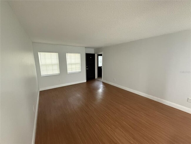 Photo - 726 Edgewater Dr Unit 2