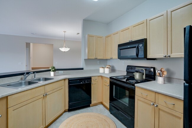 Holden - 2 Bed / 2 Bath - 1,165 Sq.Ft.