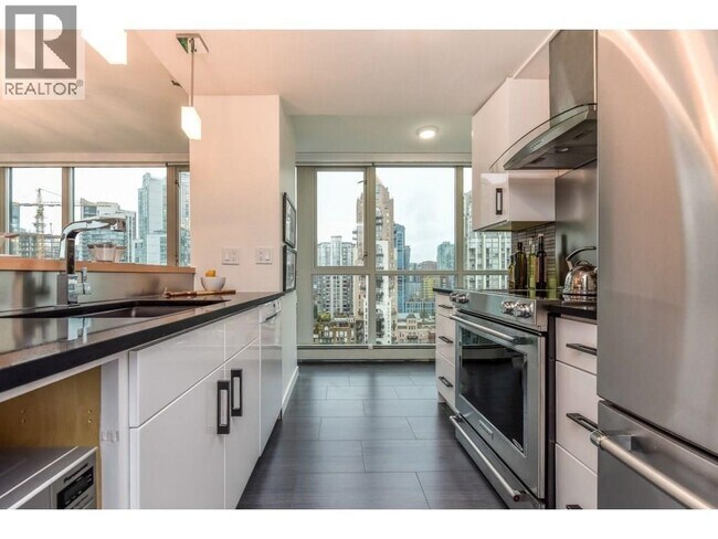 289 Drake St Unit 1901