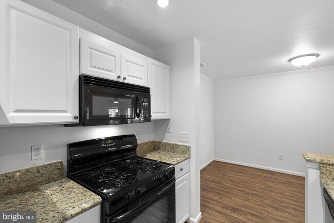 Photo - 14162 Cuddy Loop Unidad 104