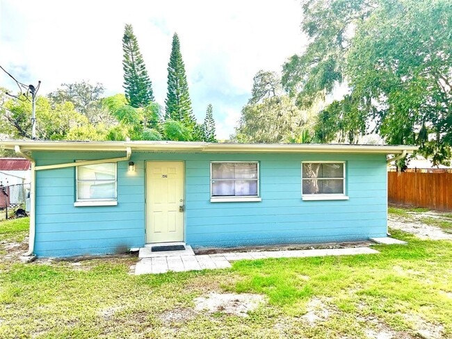 Photo - 6431 Old Main St