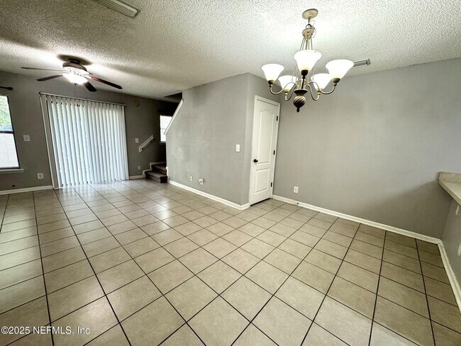 Photo - 7661 Melvin Rd