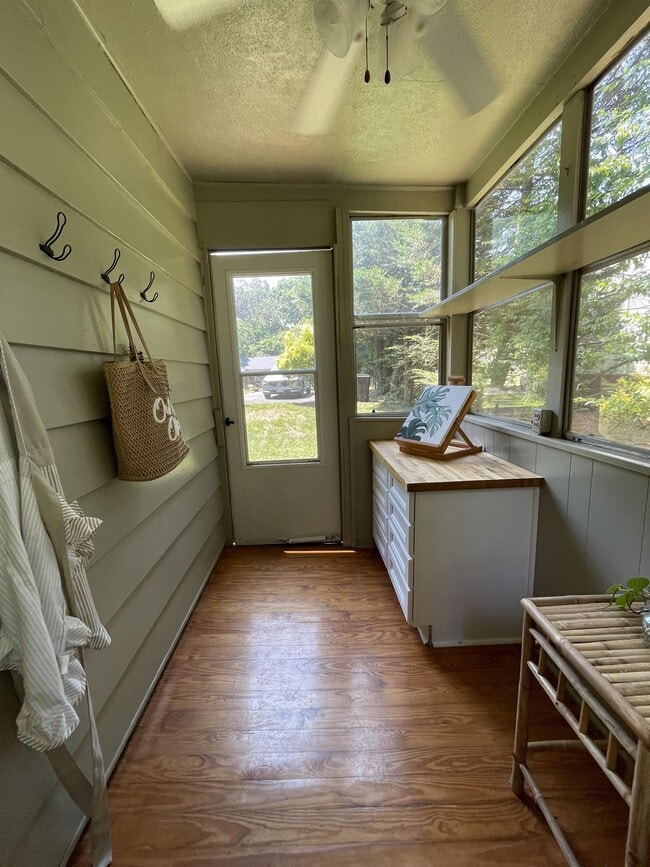 Photo - 185 Williams Rd