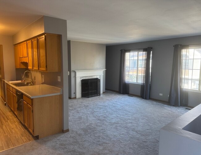 Photo - 1236 Sandhurst Ln Unit 1236