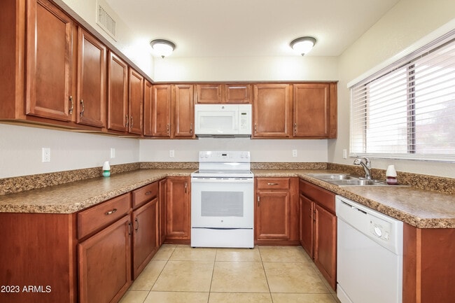 Photo - 10336 N 62nd Ave