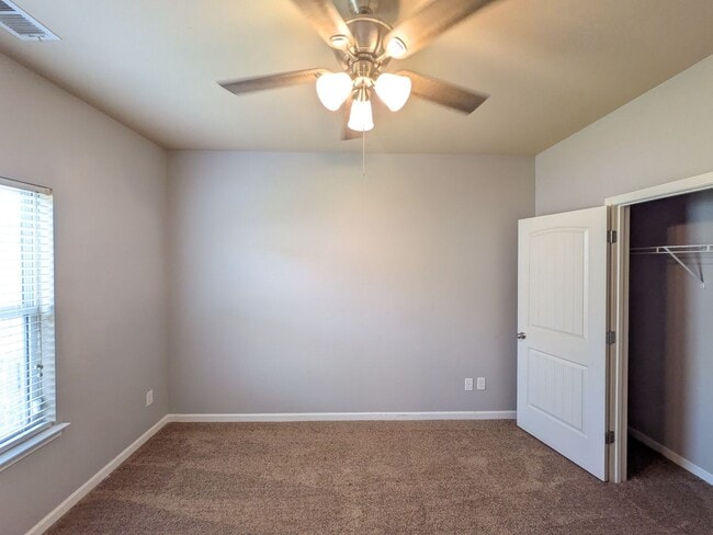 Photo - 2609 Serenity Ln