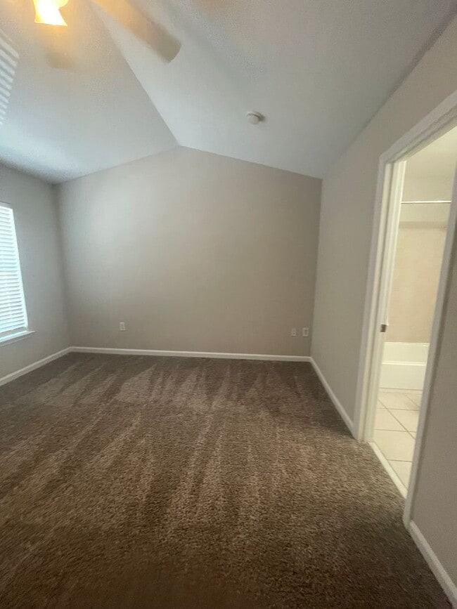 Photo - 06-205 Fisher Unidad 06-205 - C