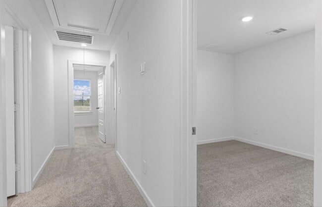 Photo - 2911 Crown Gate Dr