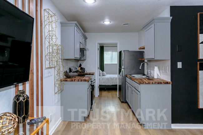 Photo - 614 Adams Ave Unit #4