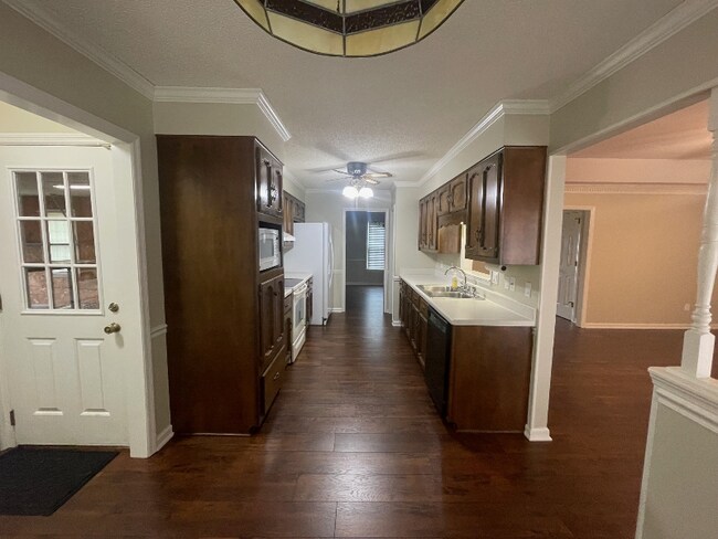 Photo - 1400 Courtland Dr