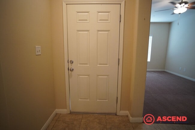 Photo - Stunning 4 Bed 2 Bath Home Off of Hosking and Wible!